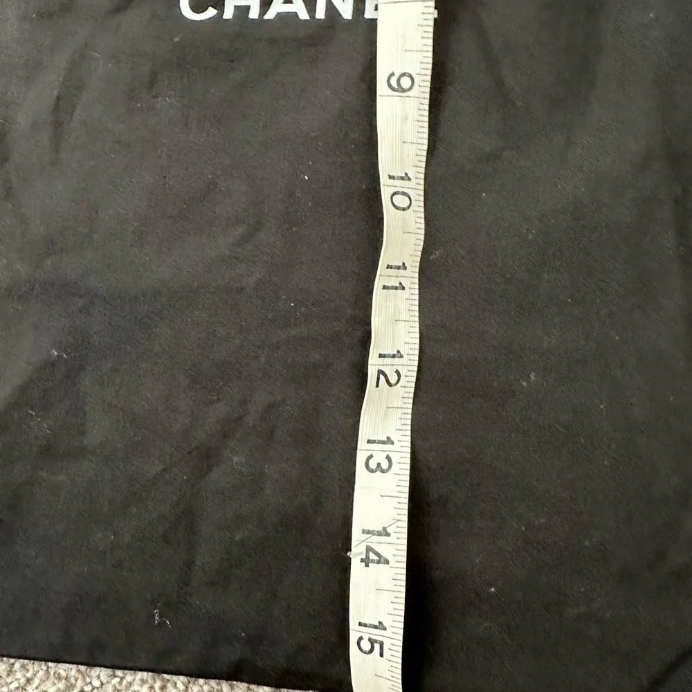 CHANEL Black Dust Bag for small to medium bag - Picture 3 of 8